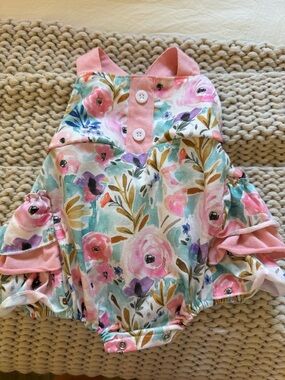 Abby and Evie Floral Ruffle Bubble Size 12m